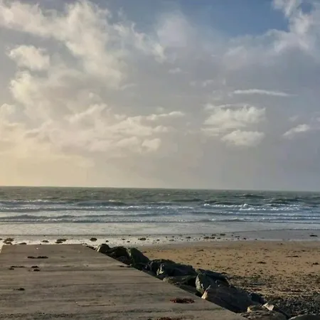 Location Bord De *