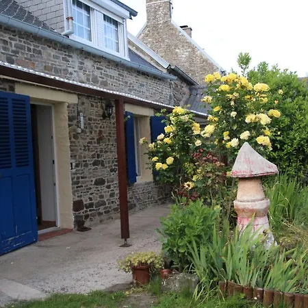 Holiday home Location Bord De Bretteville-sur-Ay